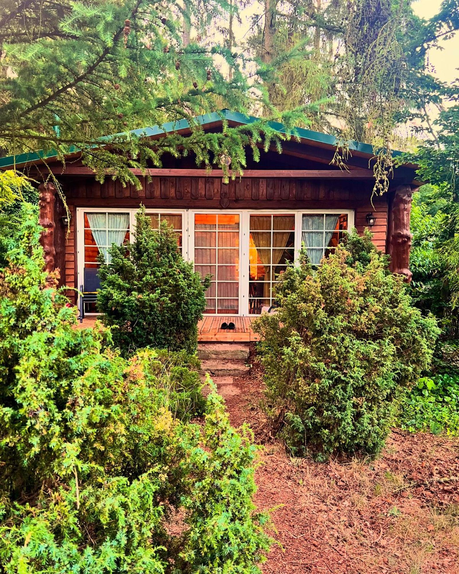 Holzhaus Baerenhoehle Am Wald Und See Neuruppin Exterior photo